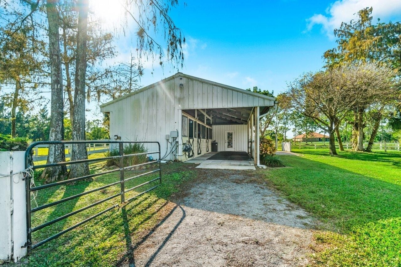 30. Farm and Ranch Properties for Sale at Loxahatchee, FL 33470