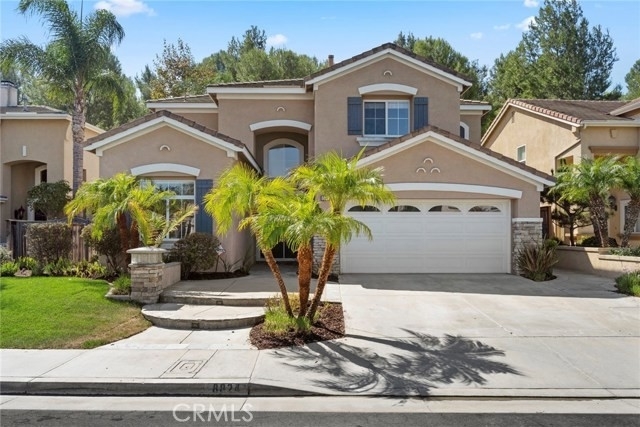 1. Single Family Homes в Anaheim Hills