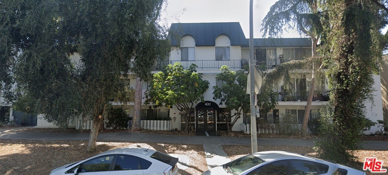 Condominium for Sale at 400 S La Fayette Park Pl, 317 Rampart Heights, Los Angeles, CA 90057