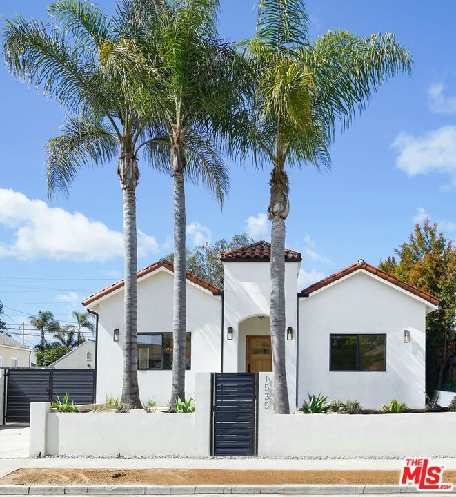 Single Family Home for Sale at Picfair Village, Los Angeles, CA 90019