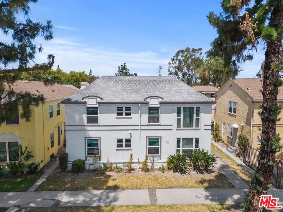 Multi Family Townhouse for Sale at Leimert Park, Los Angeles, CA 90008