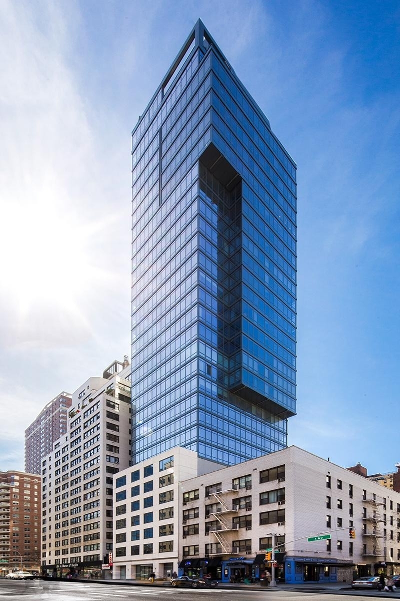 13. Condominiums for Sale at The Charles, 1355 FIRST AVE, 25FL Lenox Hill, New York, NY 10021