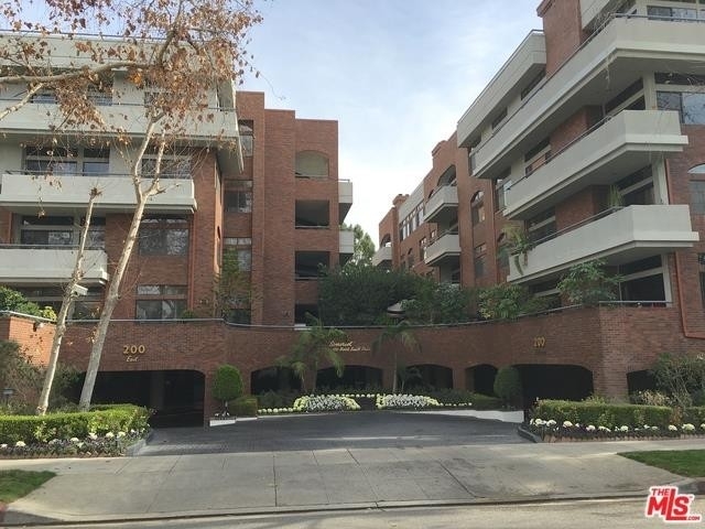 Rentals at 200 N SWALL Dr, 301 Beverly Hills