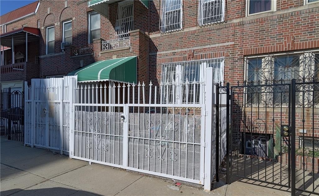 Single Family Home for Sale at Crown Heights, Brooklyn, NY 11225