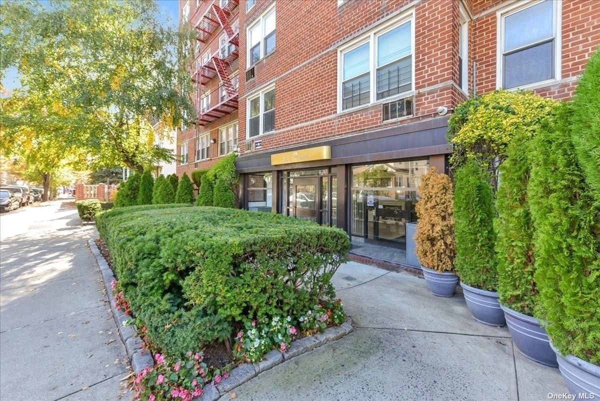 Co-op Properties for Sale at 720 E 31st Street, 3J East Flatbush, Brooklyn, NY 11210