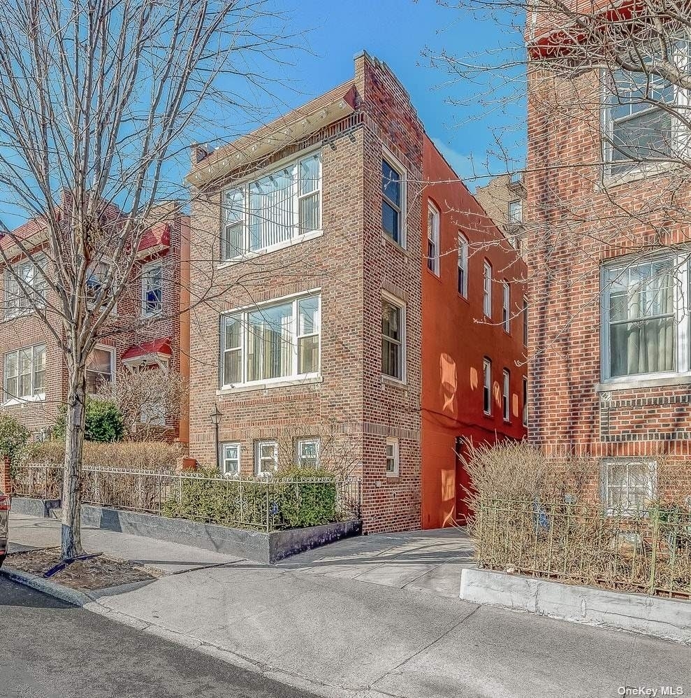 Multi Family Townhouse for Sale at Morris Heights, Bronx, NY 10453