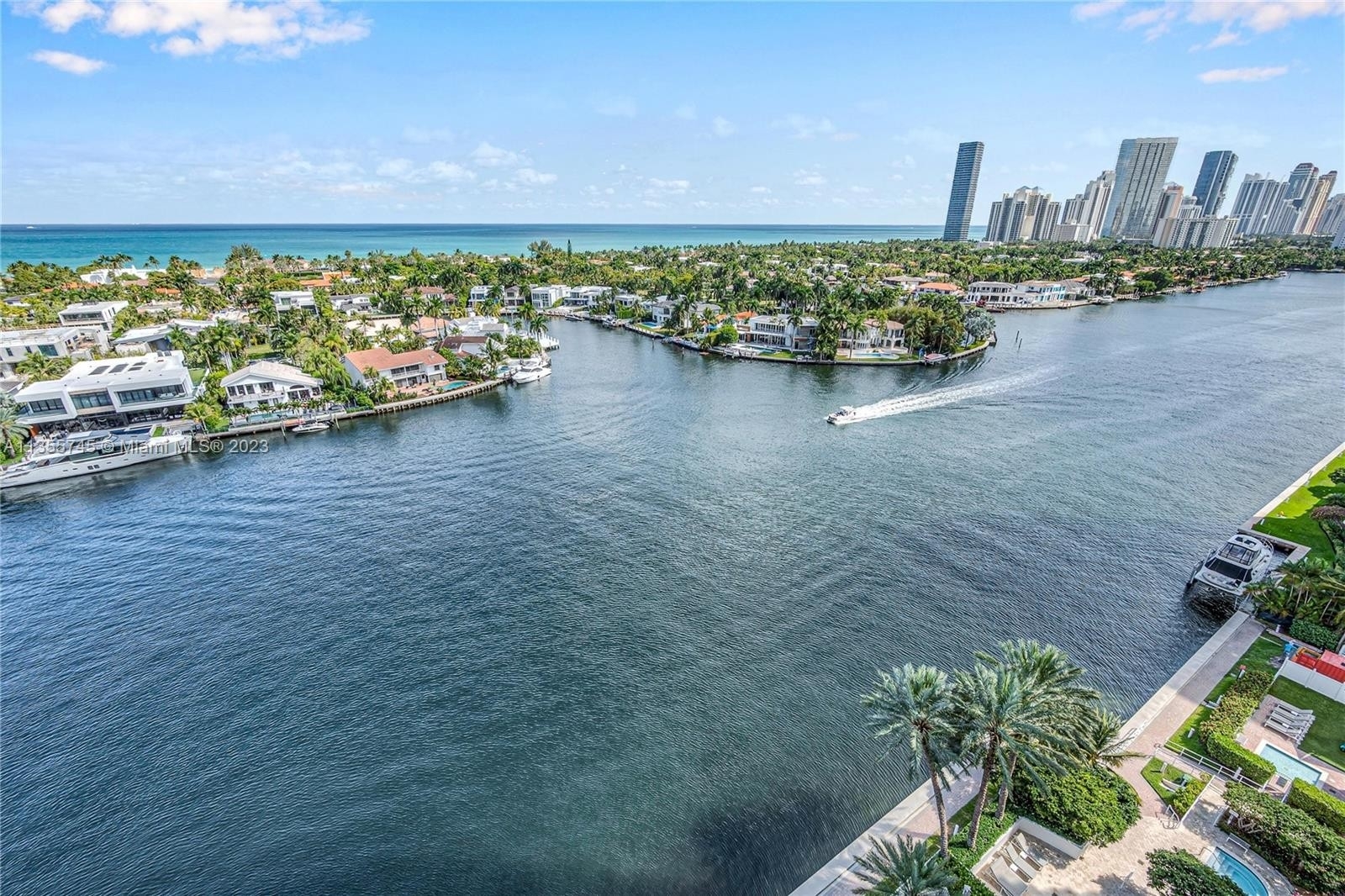 Condominium for Sale at 20201 E Country Club Dr, 1506 Biscayne Yacht and Country Club, Aventura, FL 33180
