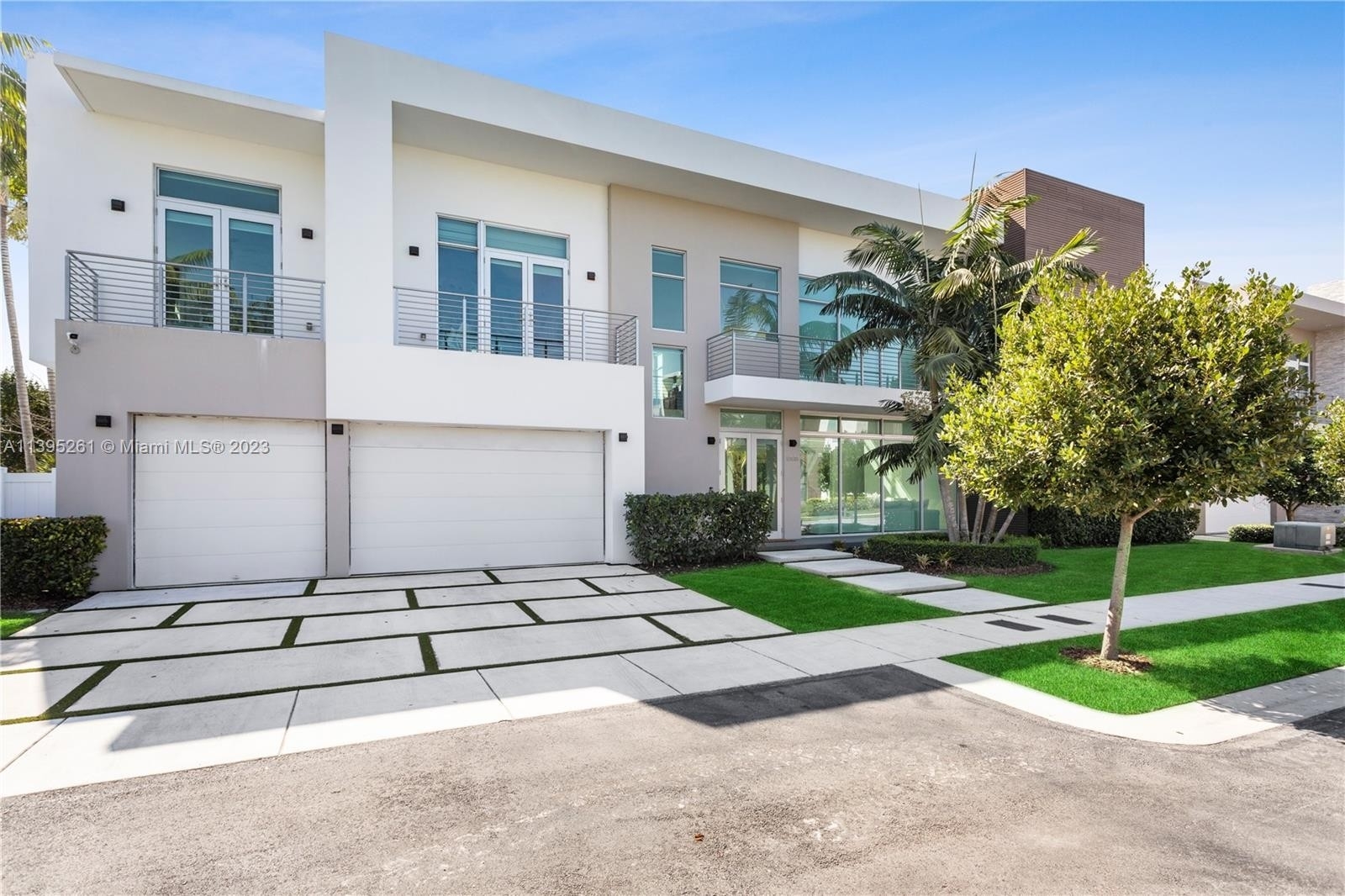 Single Family Home for Sale at Doral, FL 33178