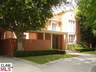 1. Single Family Homes at Beverly Hills