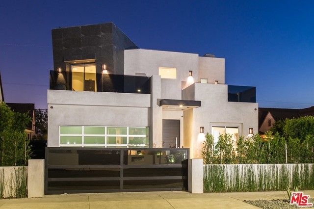 Property at Los Angeles