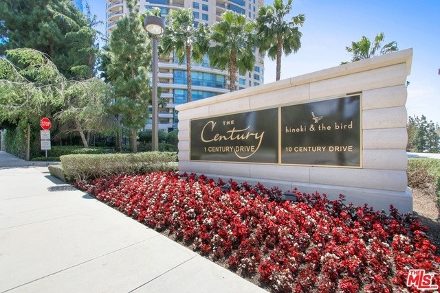 Property at 1 W CENTURY Dr, 8C Los Angeles