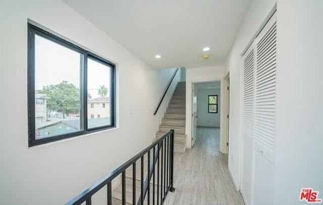 17. Multi Family Townhouse for Sale at Vermont Square, Los Angeles, CA 90037