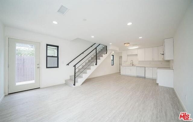 20. Multi Family Townhouse for Sale at Vermont Square, Los Angeles, CA 90037