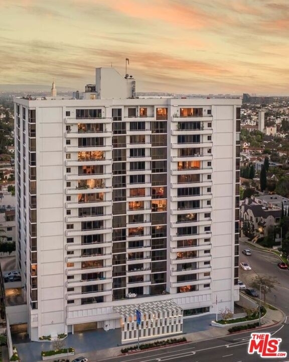 Condominium for Sale at 10660 Wilshire Blvd, 1104 Westwood, Los Angeles, CA 90024
