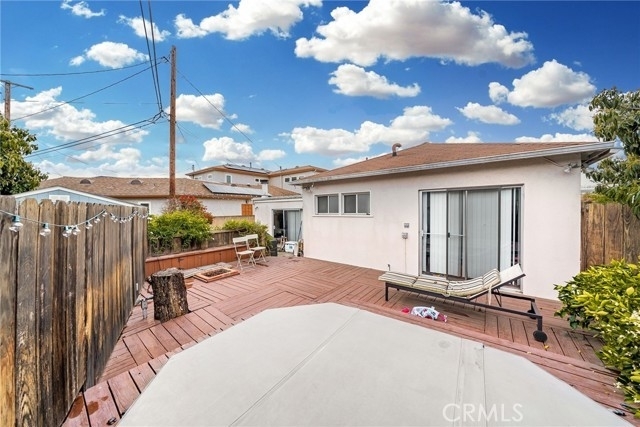 20. Single Family Homes for Sale at Sunkist Park, Culver City, CA 90230