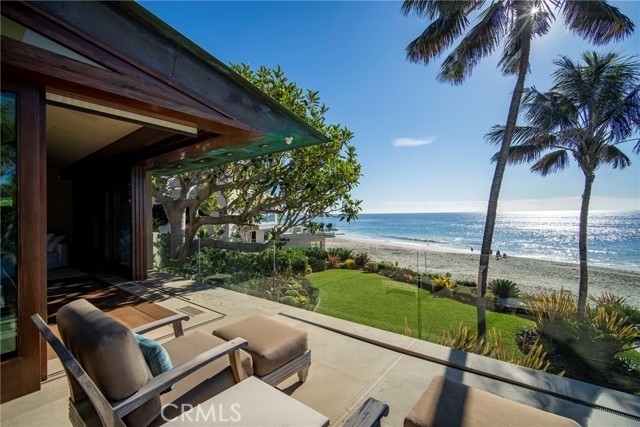 8. Single Family Homes for Sale at Victoria Beach, Laguna Beach, CA 92651