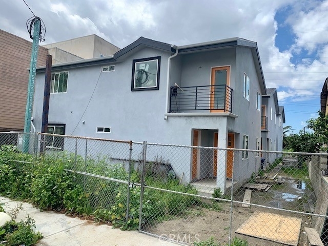 4. Multi Family Townhouse for Sale at Watts, Los Angeles, CA 90002