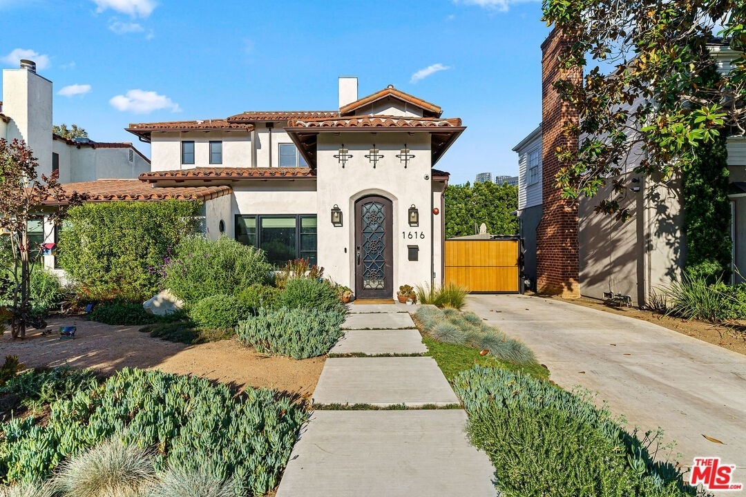 Single Family Home for Sale at Westwood, Los Angeles, CA 90024