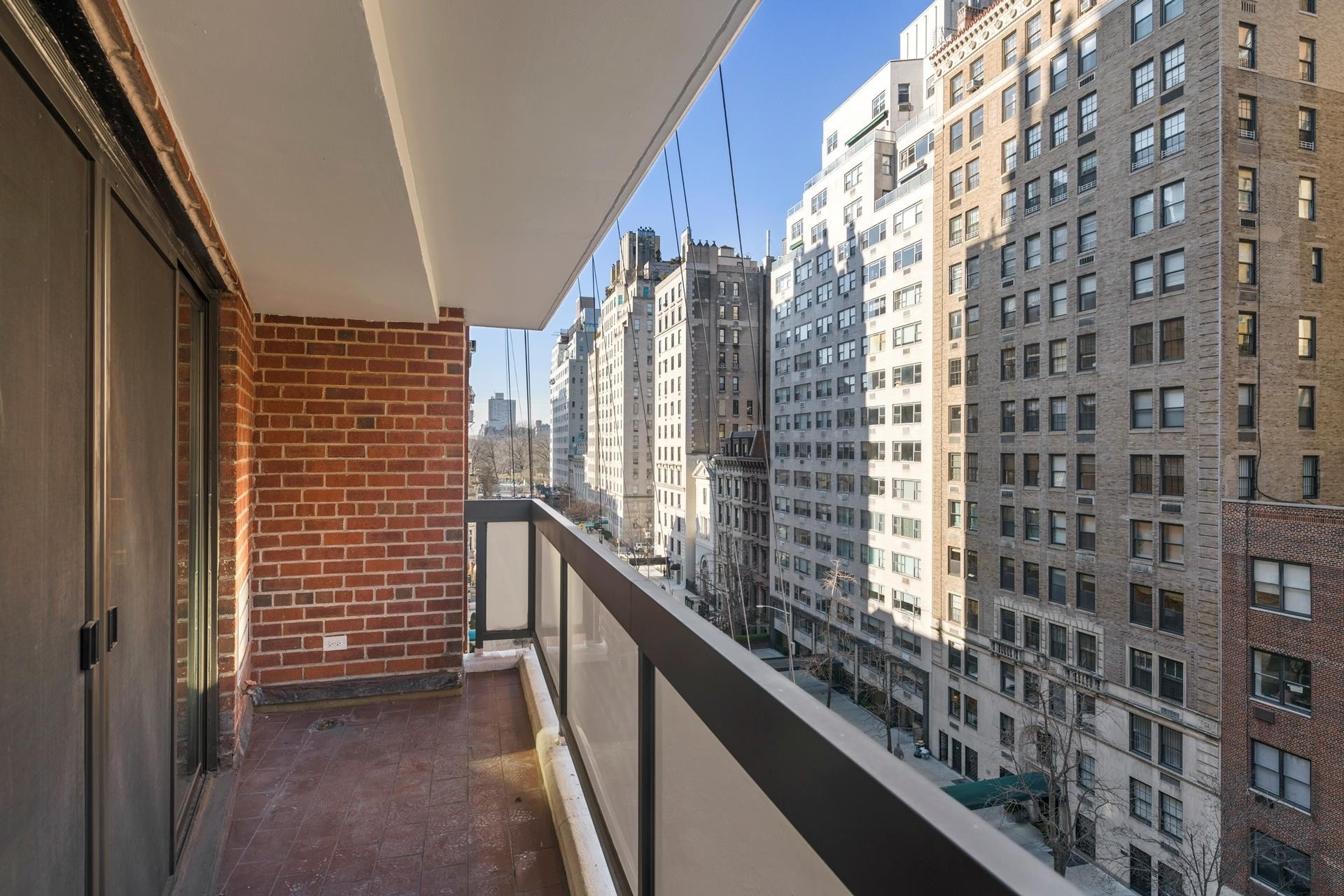 3. Co-op Properties for Sale at 750 PARK AVE, 8E Lenox Hill, New York, NY 10021