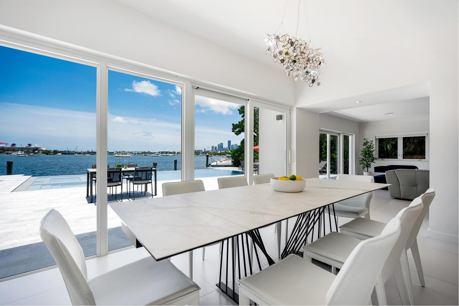 6. Single Family Homes for Sale at Venetian Islands, Miami, FL 33139