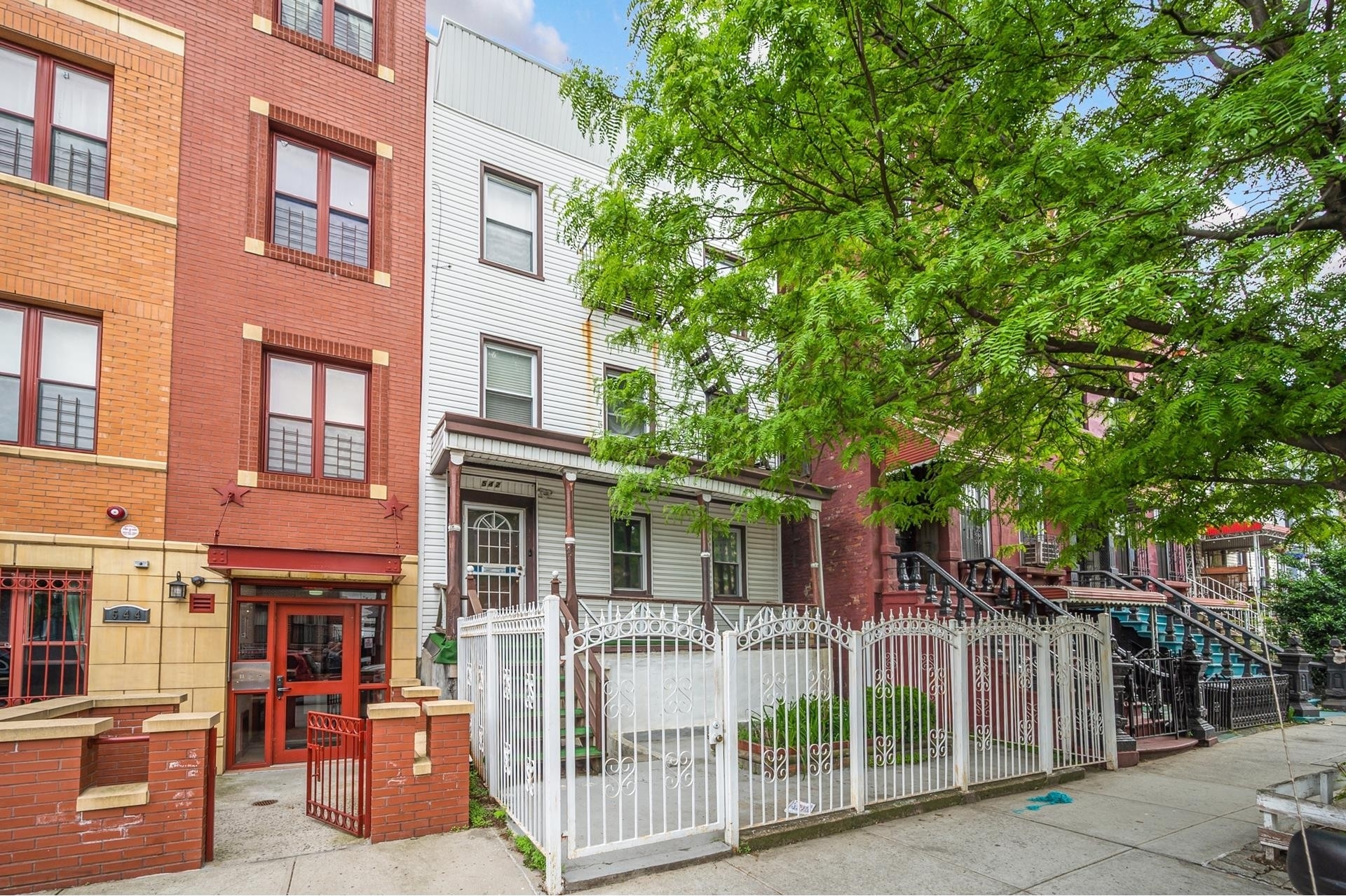 Multi Family Townhouse for Sale at 542 LAFAYETTE AVE, TOWNHOUSE Bedford Stuyvesant, Brooklyn, NY 11205