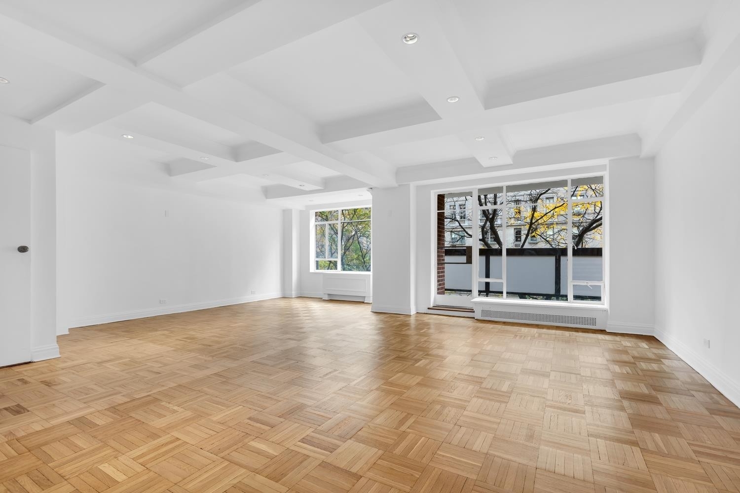 Co-op Properties for Sale at 750 PARK AVE, 4BC Lenox Hill, New York, NY 10021