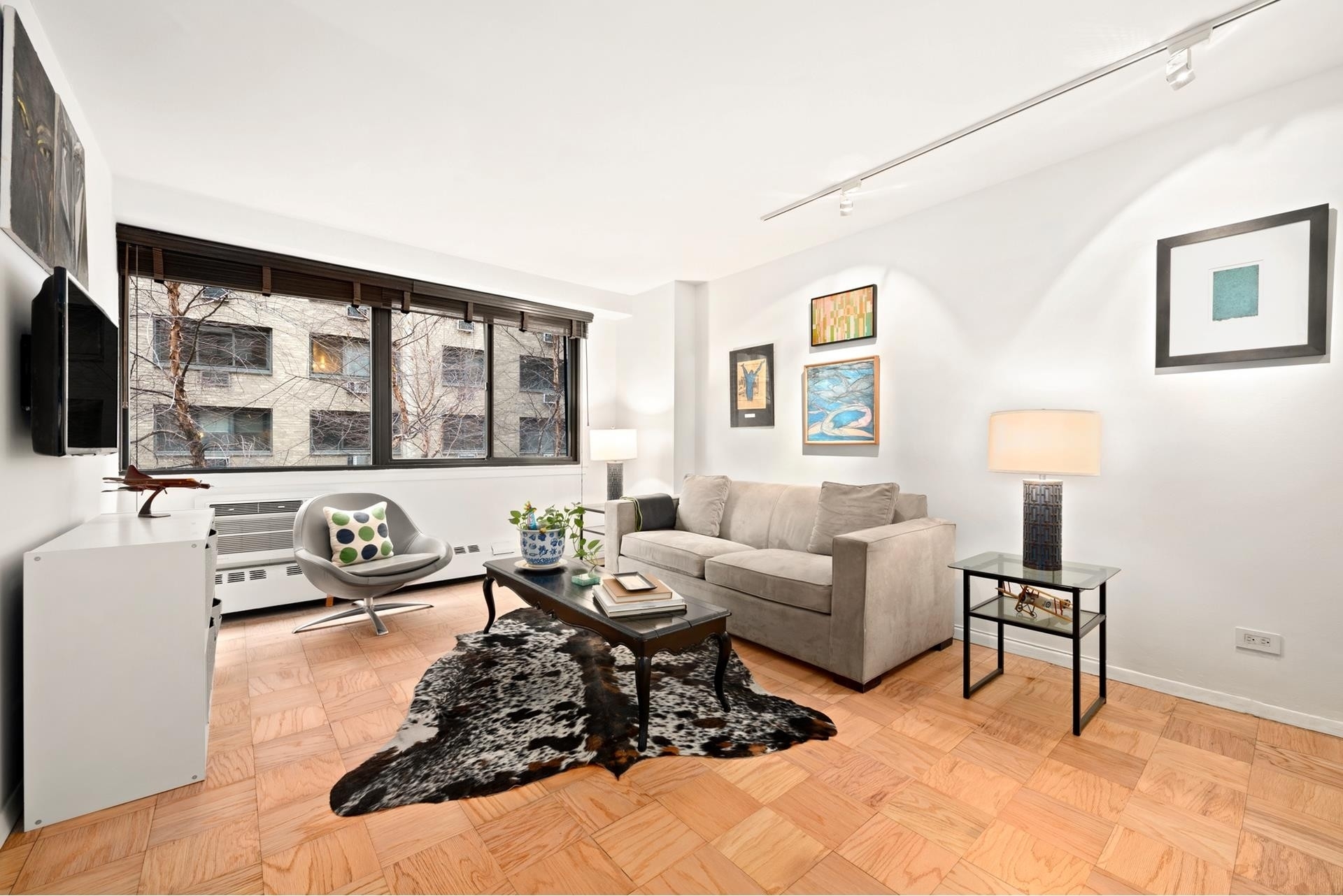 Co-op Properties for Sale at Chelsea Lane, 16 W 16TH ST, 3ES Union Square, New York, NY 10011