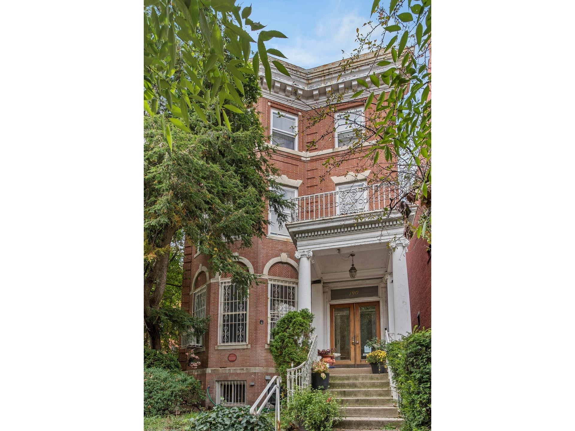 Multi Family Townhouse for Sale at 190 NEW YORK AVE, TOWNHOUSE Crown Heights, Brooklyn, NY 11216