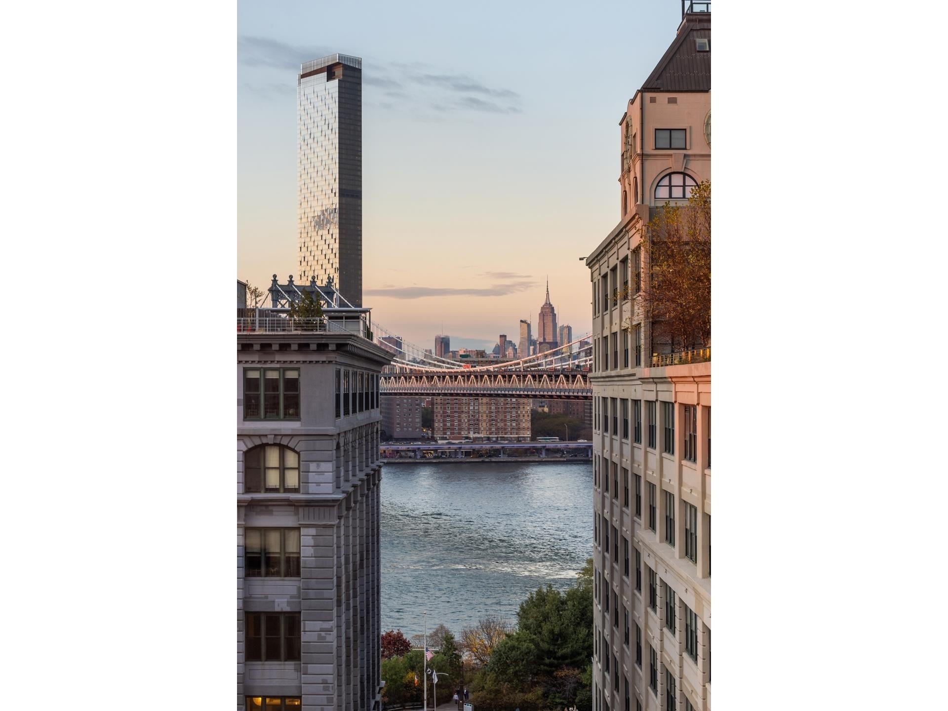 29. Condominiums for Sale at Olympia Dumbo, 30 FRONT ST, 24B Brooklyn, NY 11201