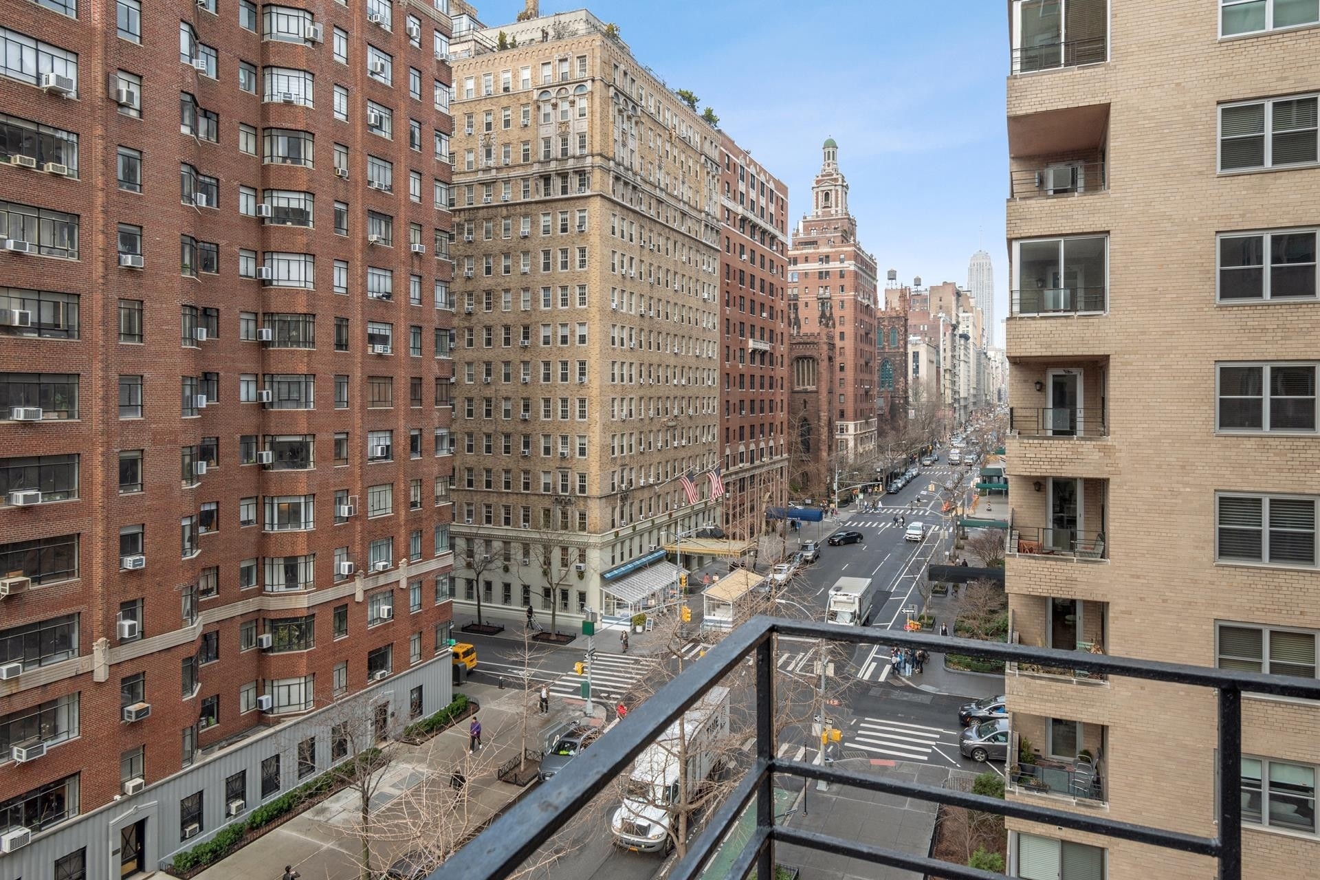 12. Co-op Properties for Sale at The Brevoort, 11 FIFTH AVE, 7H Greenwich Village, New York, NY 10003