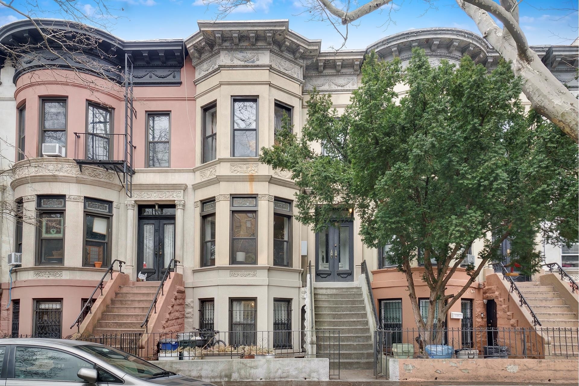 Multi Family Townhouse for Sale at 39 HAWTHORNE ST, TOWNHOUSE Prospect Lefferts Gardens, Brooklyn, NY 11225