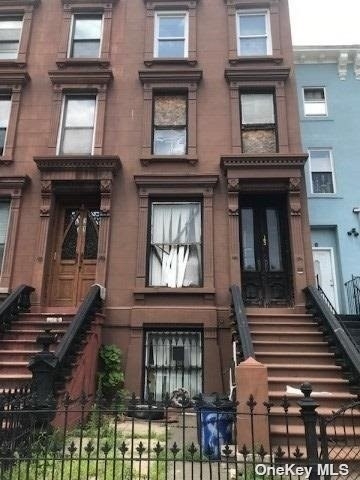 15 Jefferson Avenue Brooklyn, NY 11216