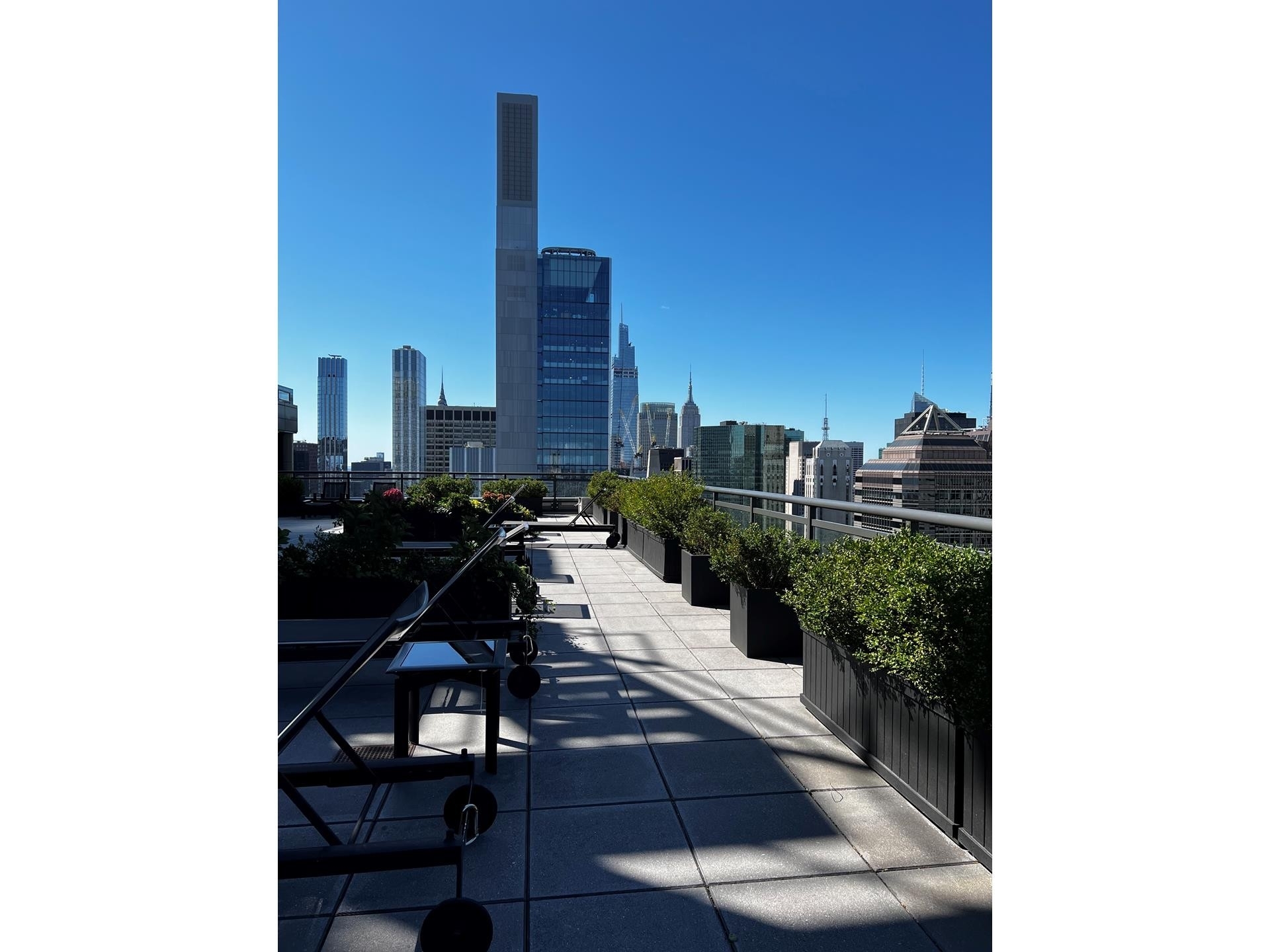 15. Condominiums for Sale at 117 E 57TH ST, 21A Midtown East, New York, NY 10022