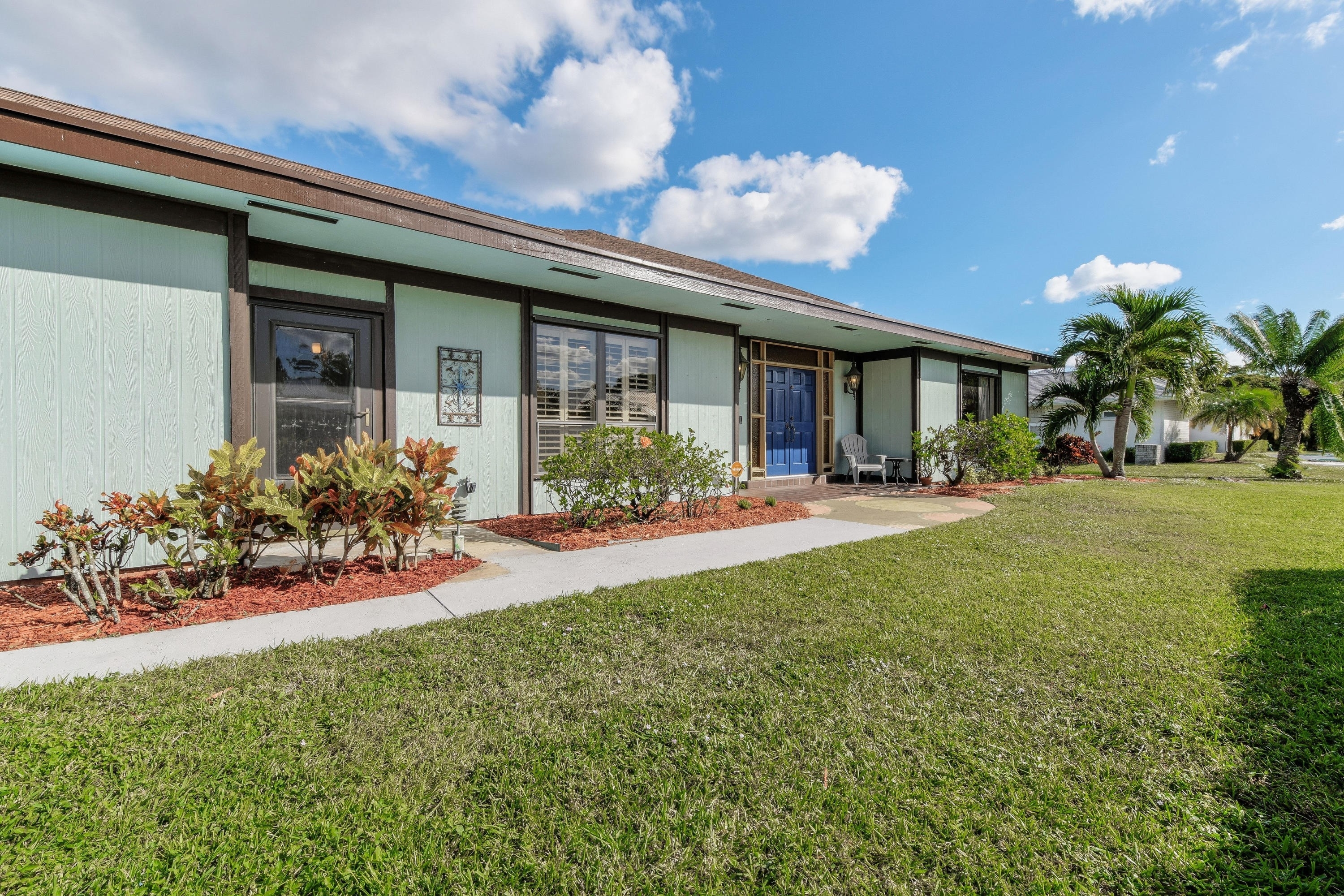 Single Family Home at Tequesta