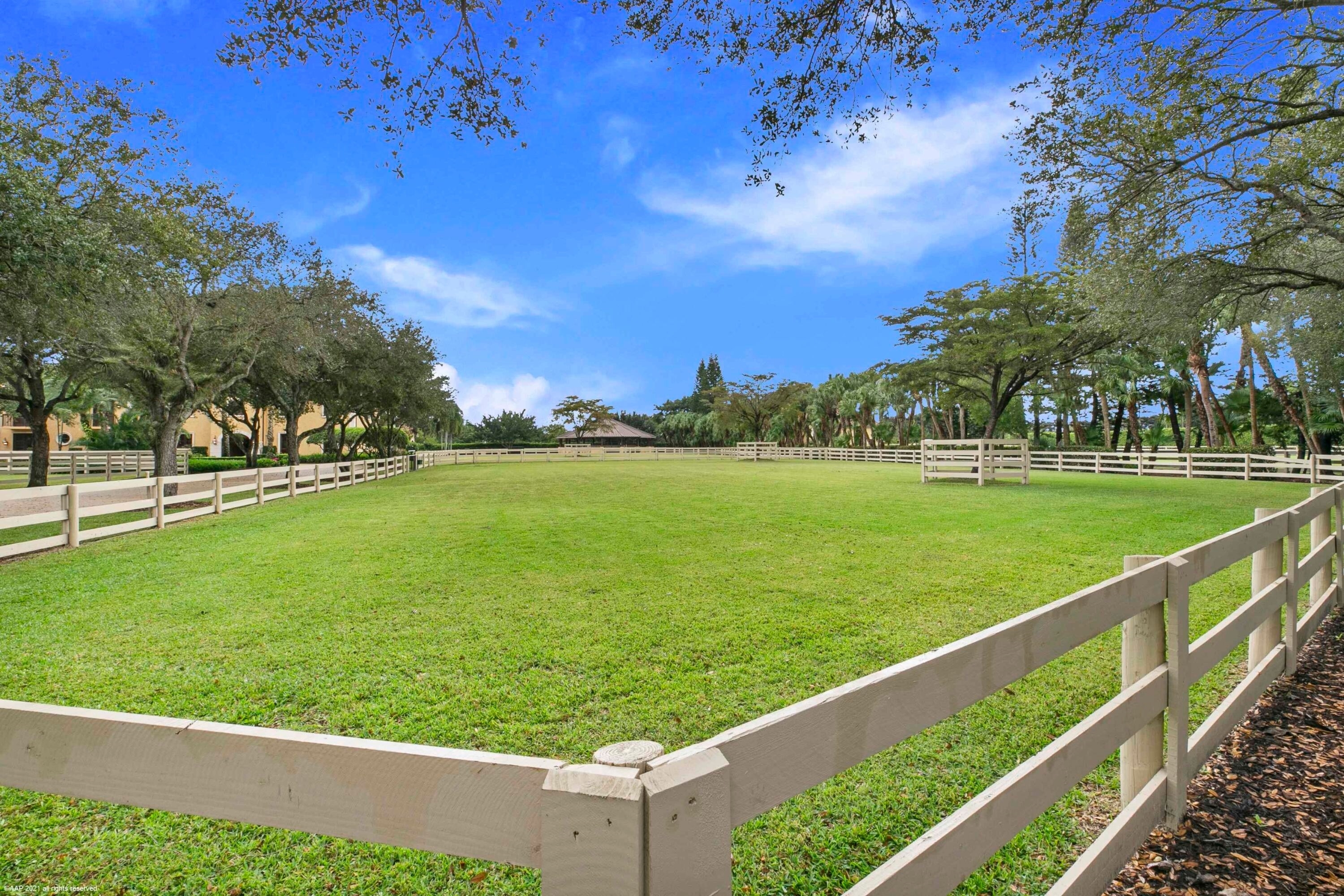24. Farm and Ranch Properties for Sale at Wellington, FL 33414
