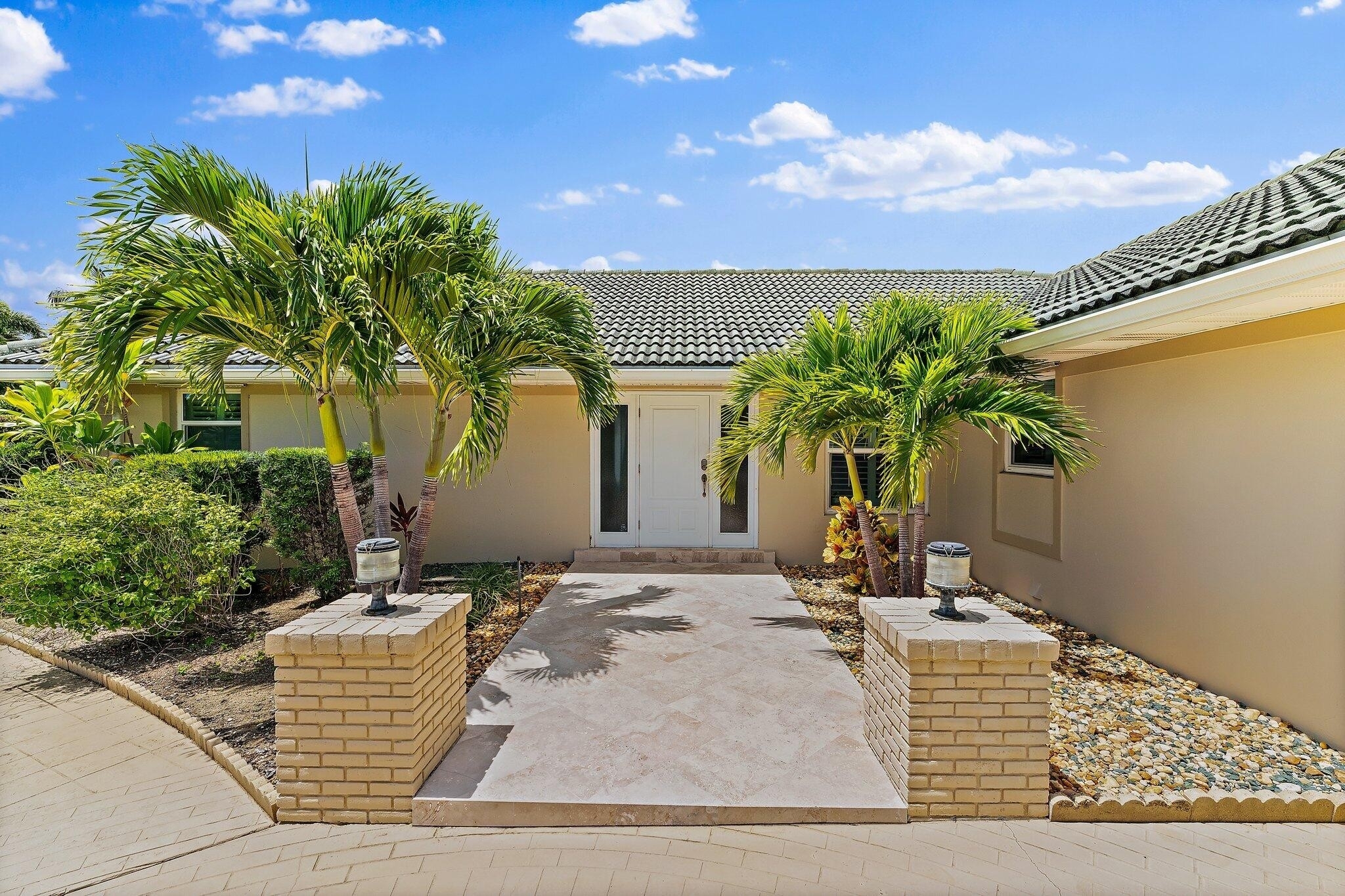 Single Family Home for Sale at Juno Beach, North Palm Beach, FL 33408