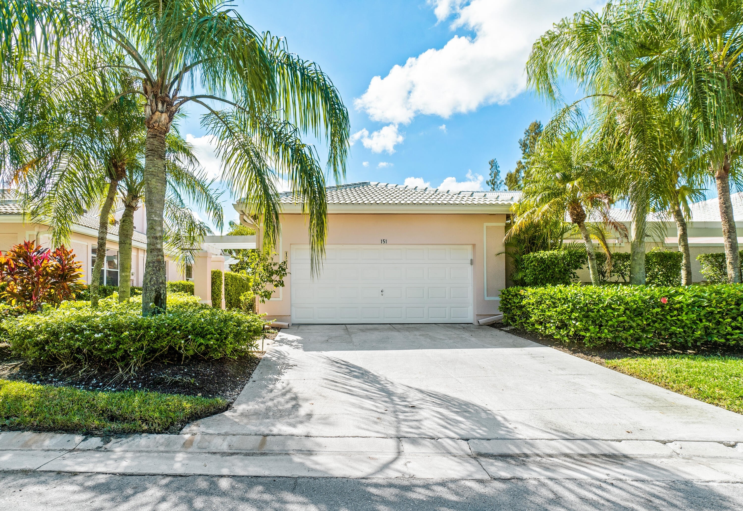 Single Family Townhouse for Sale at Pga National, Palm Beach Gardens, FL 33418