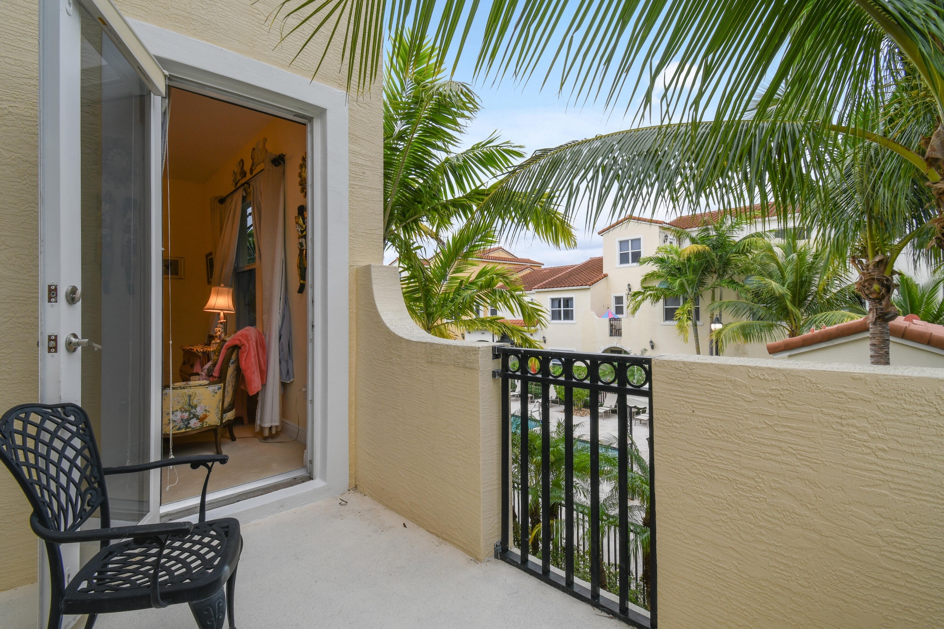 17. Single Family Townhouse for Sale at Central Park, West Palm Beach, FL 33405