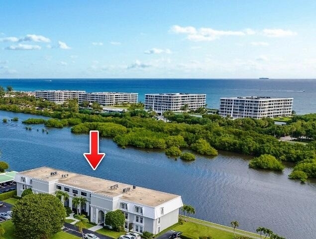 Condominium for Sale at 2165 Ibis Isle Road, 14 Ibis Isle, Palm Beach, FL 33480