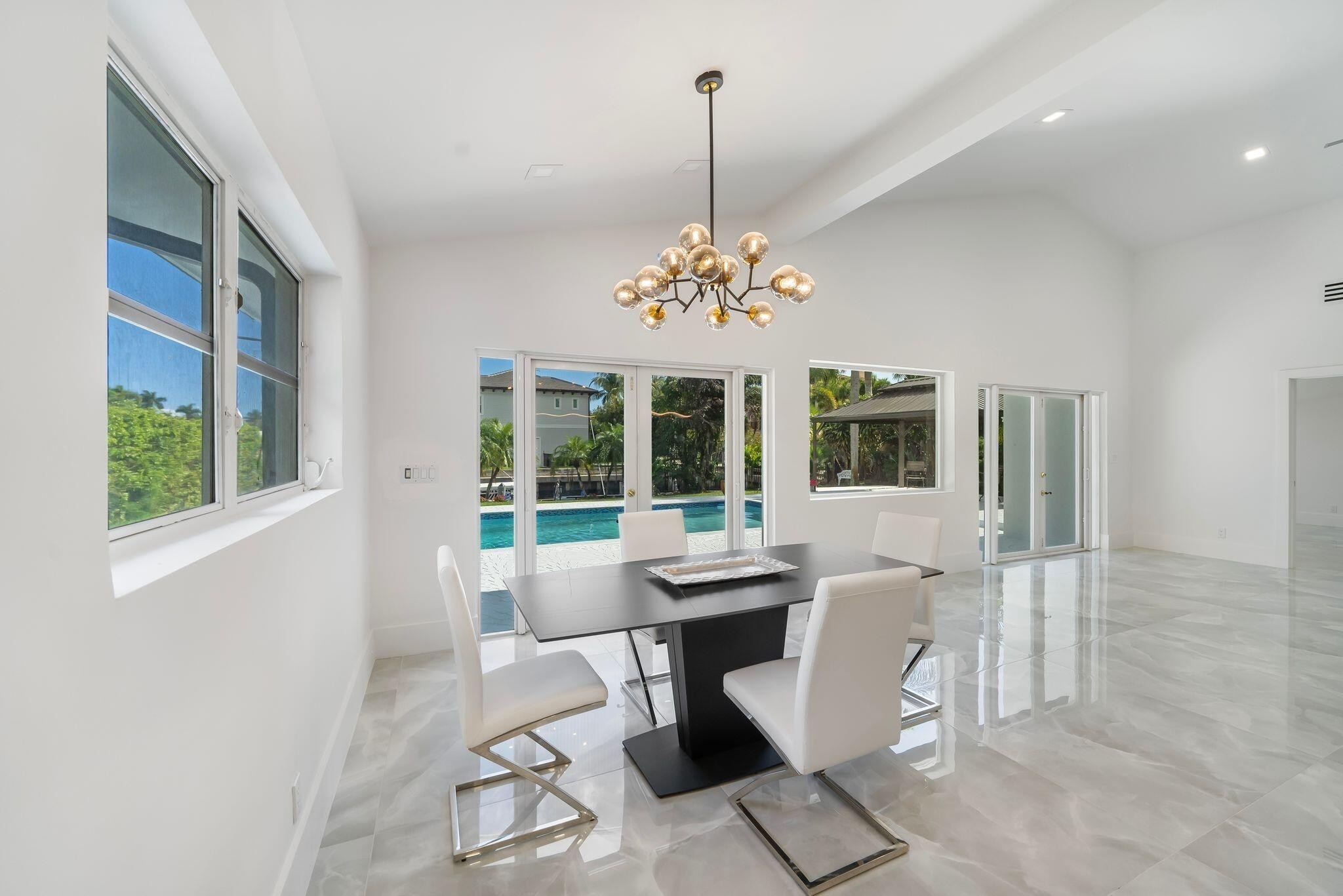 7. Single Family Homes for Sale at Tropic Isle, Delray Beach, FL 33483