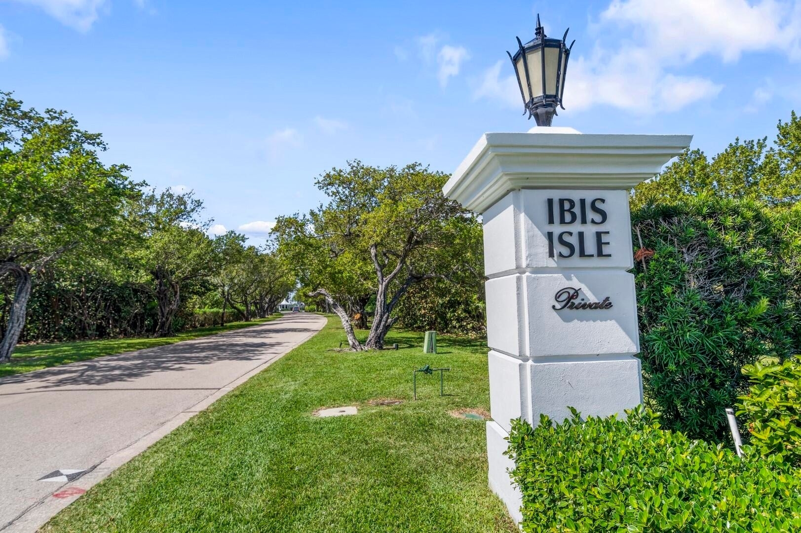 23. Condominiums for Sale at 2195 Ibis Isle Road, 1 Ibis Isle, Palm Beach, FL 33480