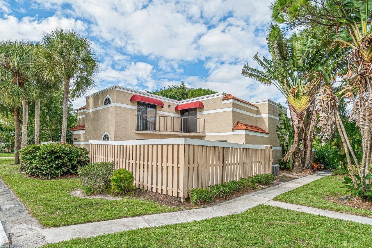 Single Family Townhouse for Sale at 4235 Village Drive, C High Point of Delray, Delray Beach, FL 33445