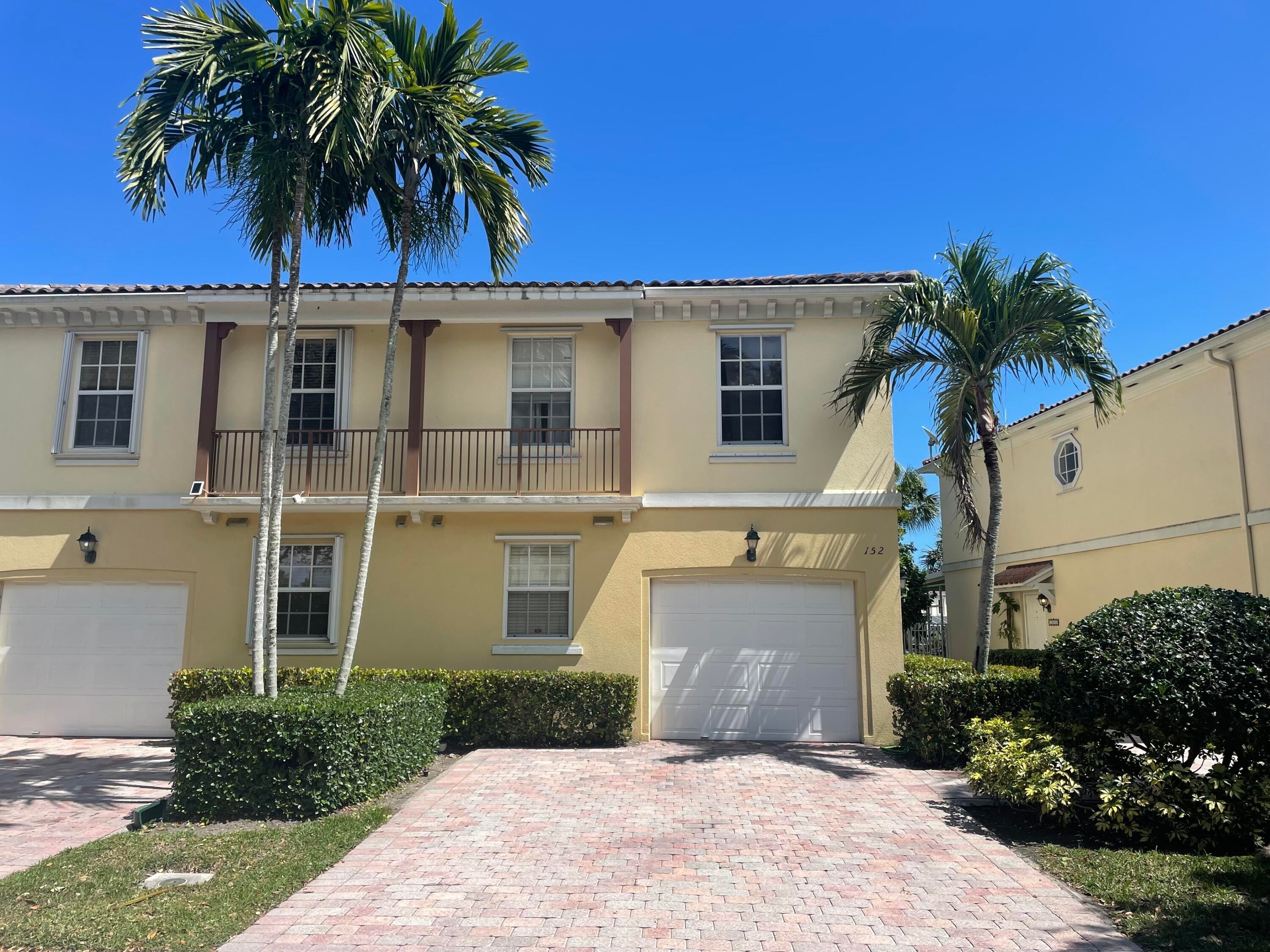 Single Family Townhouse for Sale at Palm Beach Gardens, FL 33410