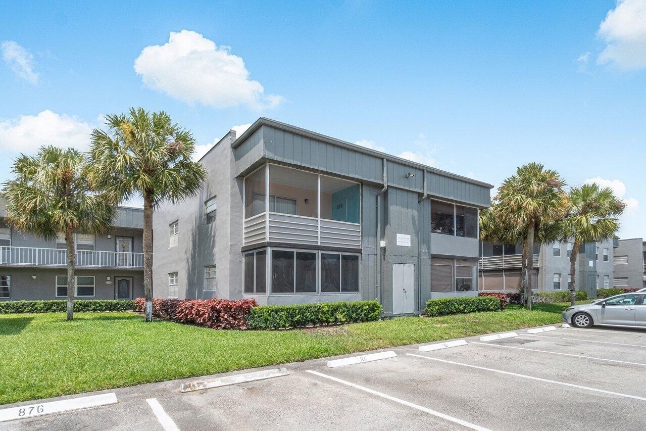Condominium for Sale at Kings Point, Delray Beach, FL 33484