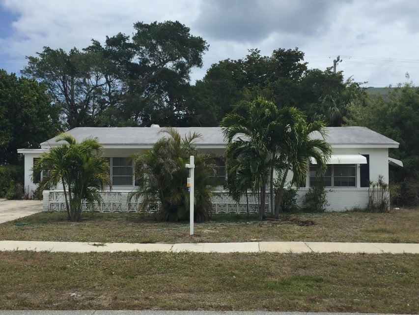 1. Single Family Homes at North Palm Beach