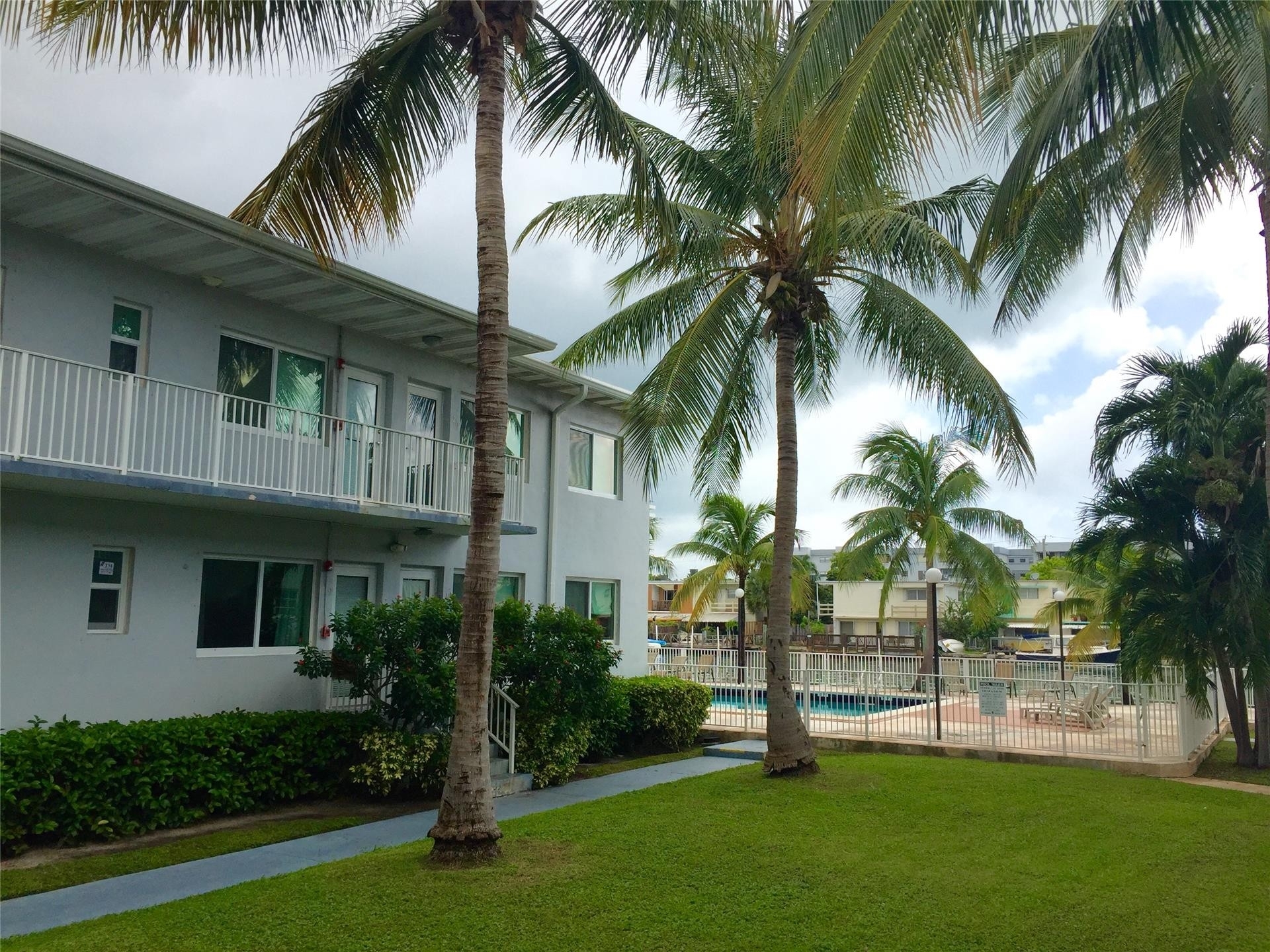 15. Condominiums at 7207 Bay Dr, 9 Miami Beach