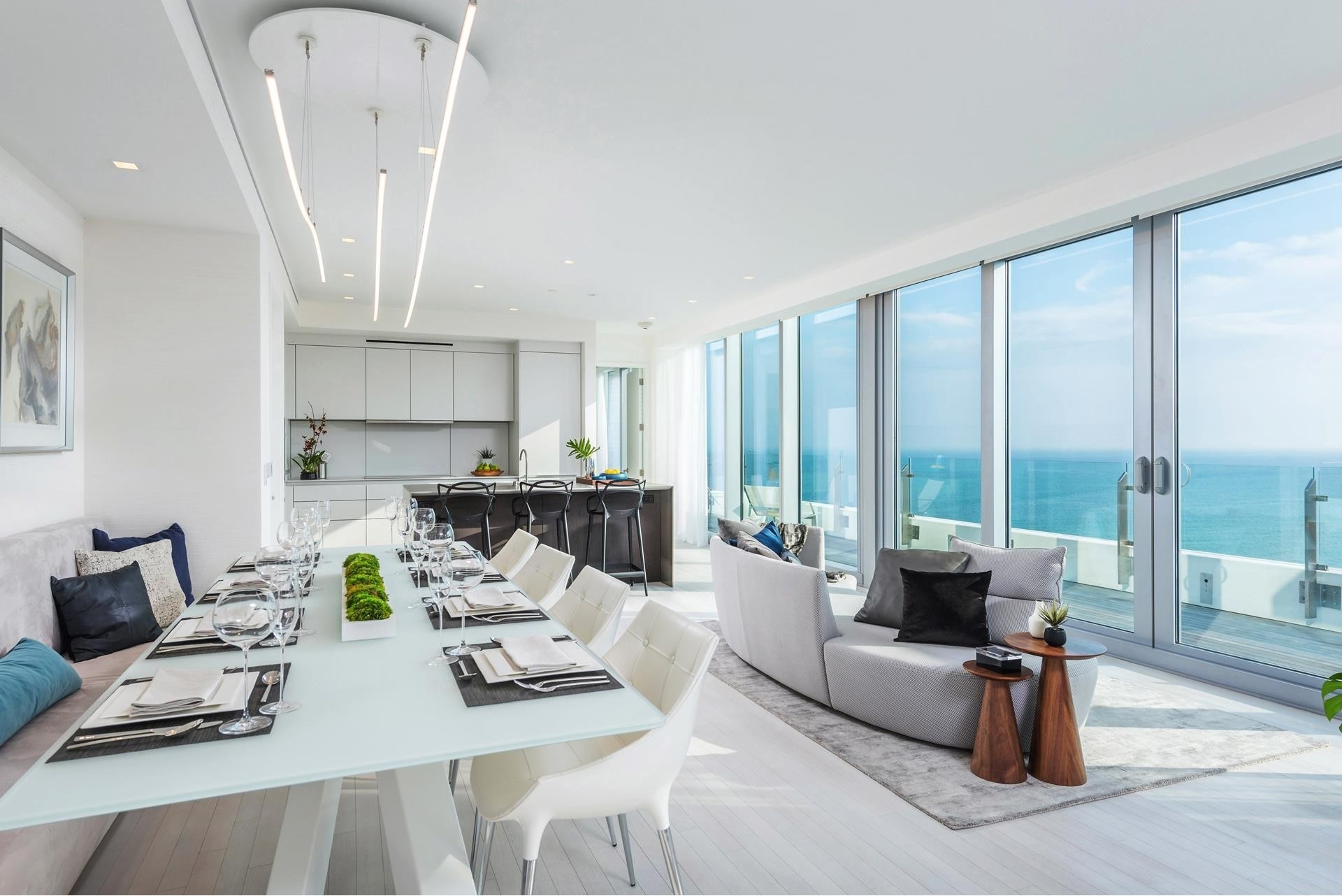 Condominium at 2901 COLLINS AVE, PH1406 Miami Beach