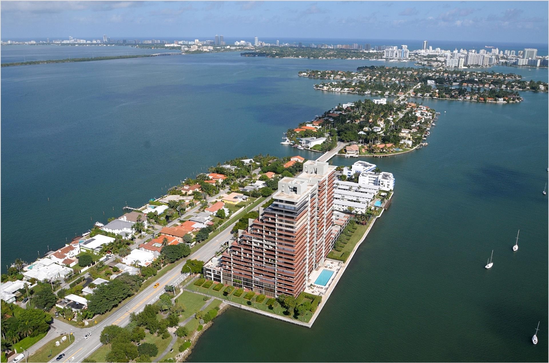 11. Condominiums at 1000 Venetian Way, 508 Miami Beach
