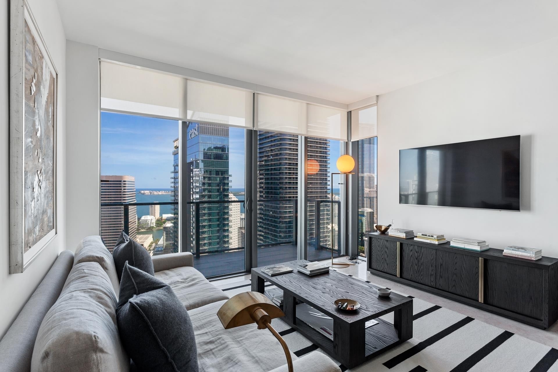 Condominium for Sale at 88 SW 7th Street , 3409 Miami Financial District, Miami, FL 33130