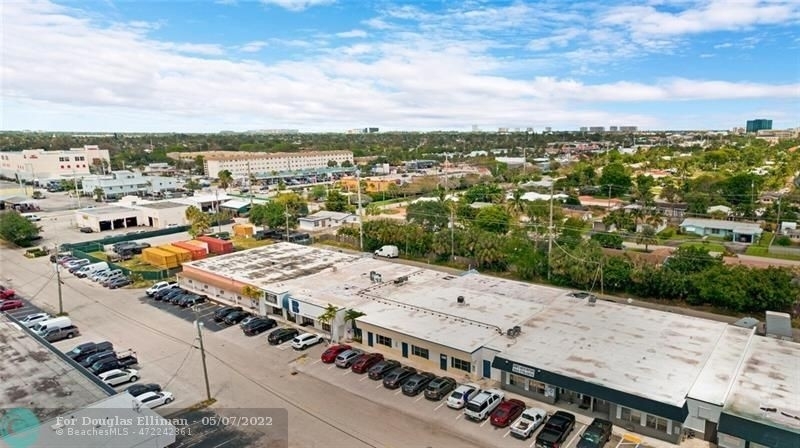 Commercial / Office for Sale at North Corals, Oakland Park, FL 33334